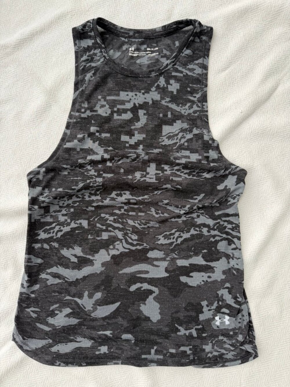 Under Armour HeatGear Fitted Tank Top Women's Small Black Gray Camo